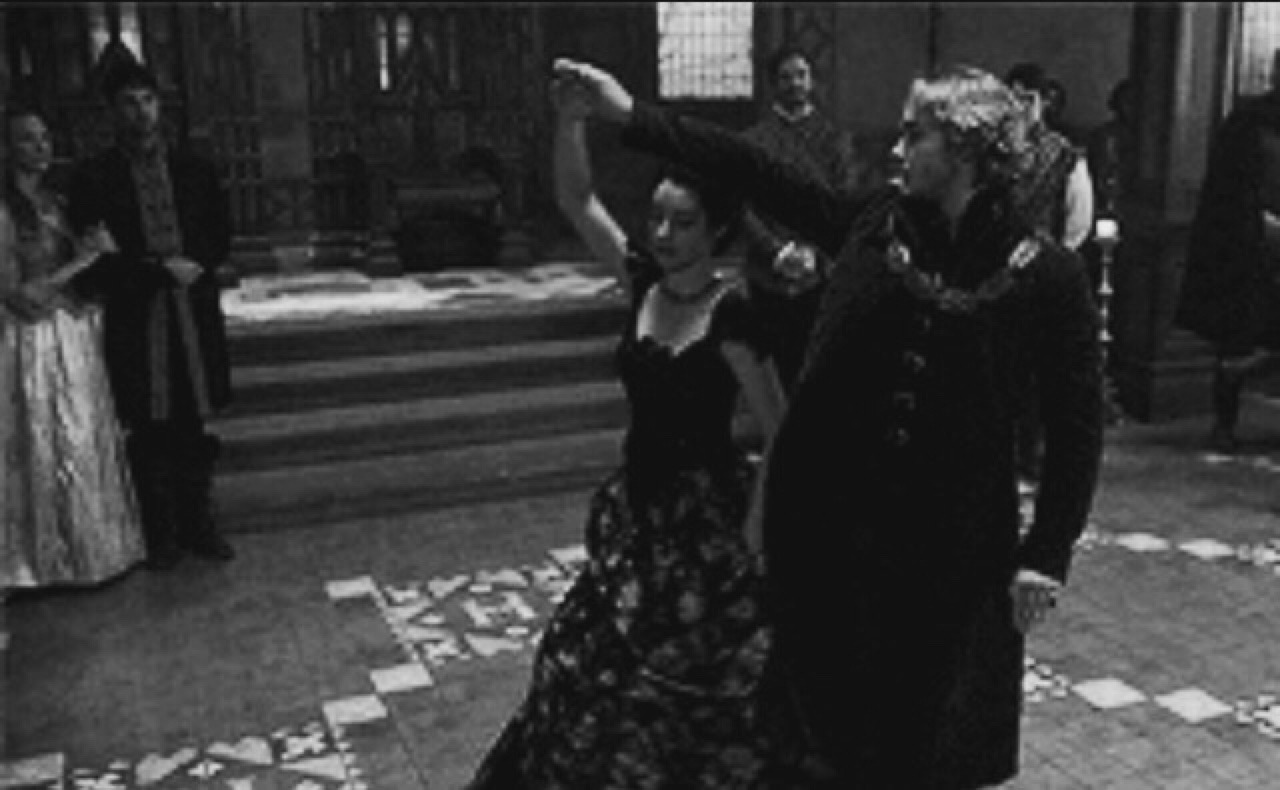 reigninblackandwhite:  Stay with me.
