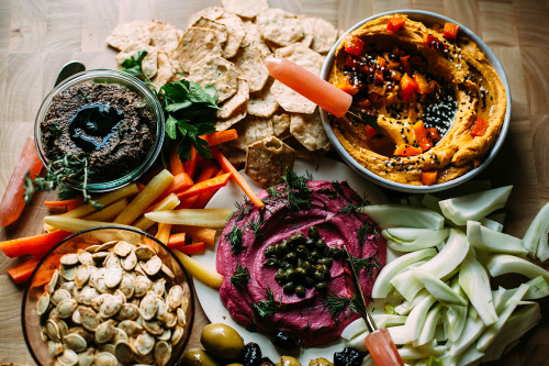 veggiecomfort:The Ultimate Vegan Snack Board