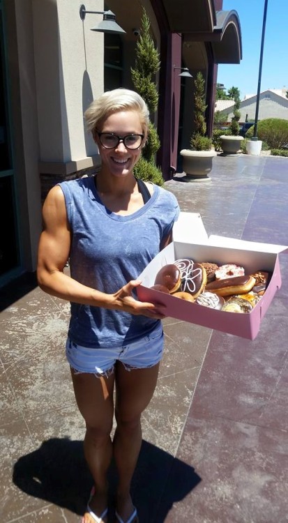 fitgrills:  Kat Berezowski is the cutest