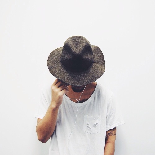 sickstreetwear:  Sick StreetwearFollow @sickstreetfashion on instagram!