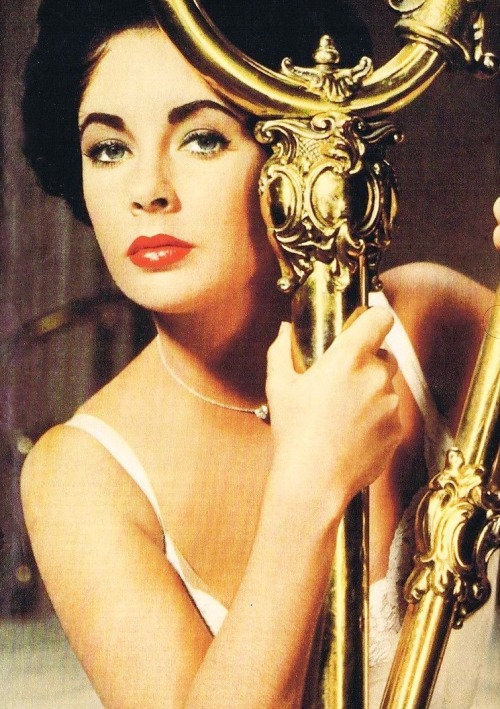 Elizabeth taylor eyes