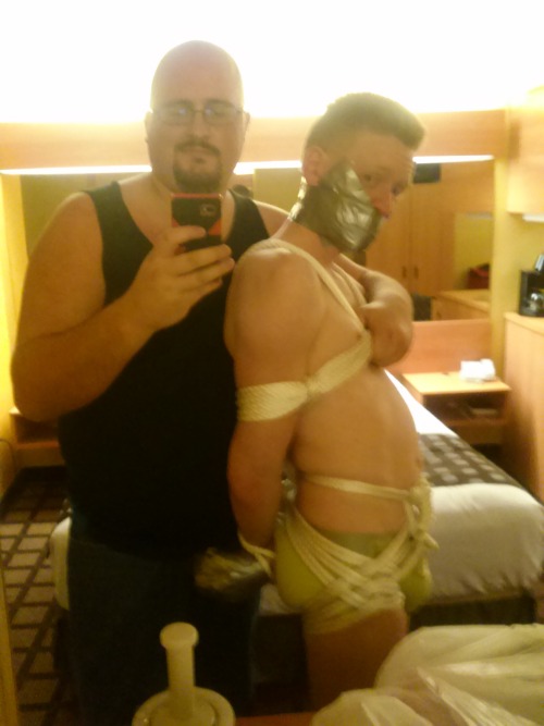 thesodomylobby: fox &amp; gorilla part 1