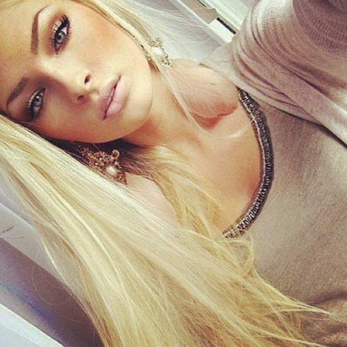 sweetestgirl-xo: solisseblog: ✩ x