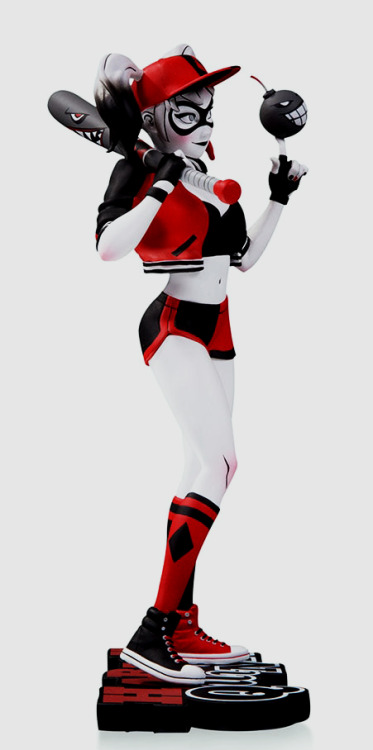 DC Collectibles Harley Quinn Red, White &amp; Black: Harley Quinn by Mingjue Helen Chen Resin Statue