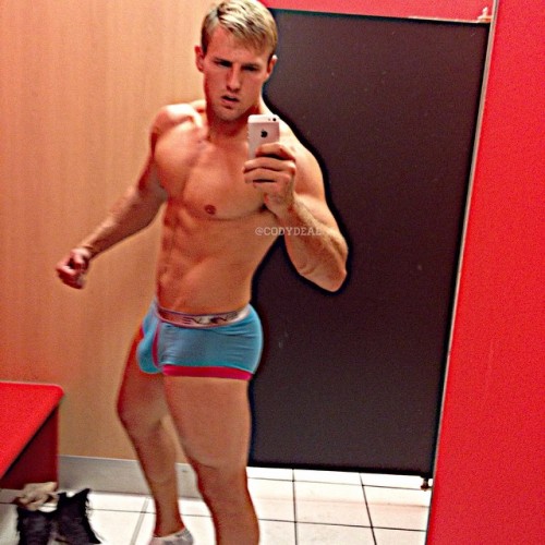 countryfolkusa:  @codydeal