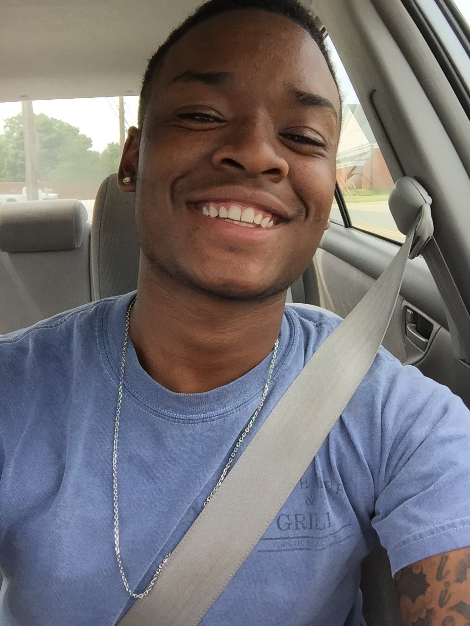 dwaynewaynejr:  THE GLOOOOO  Left Picture: maybe 3-4 Right Picture: almost 6 months