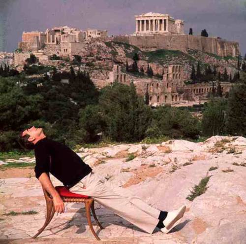 speakspeak:Timeless Cool: Slim Aarons, Self Portrait on Holiday in Athens, Greece (1955)