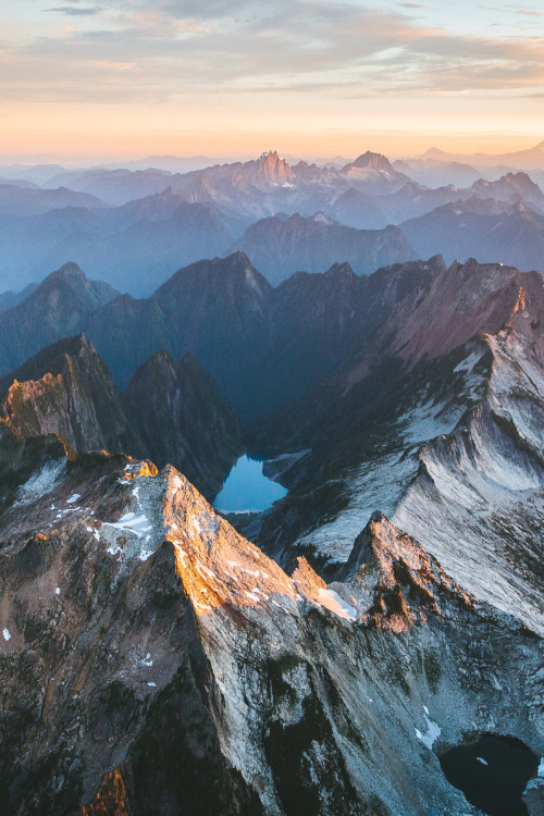 thewildcraftingwoman: souhailbog: Sunrise in the North Cascades  |  © Photographer &n