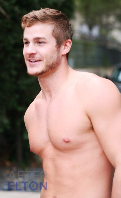 hotfamous-men:  Austin Armacost