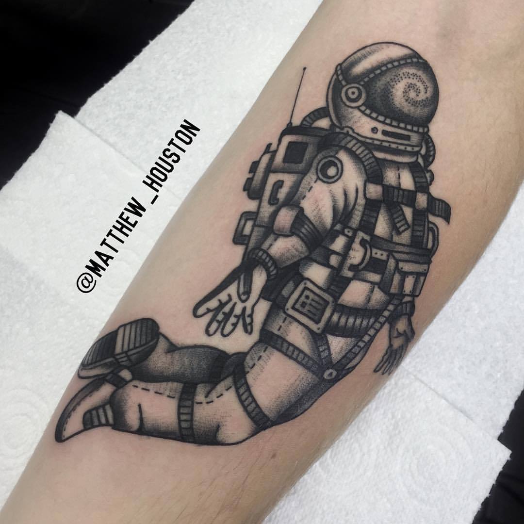 Traditional space suit  Astronaut tattoo Traditional tattoo Space tattoo