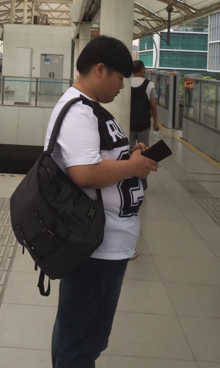 CN bear in Public 熊 adult photos