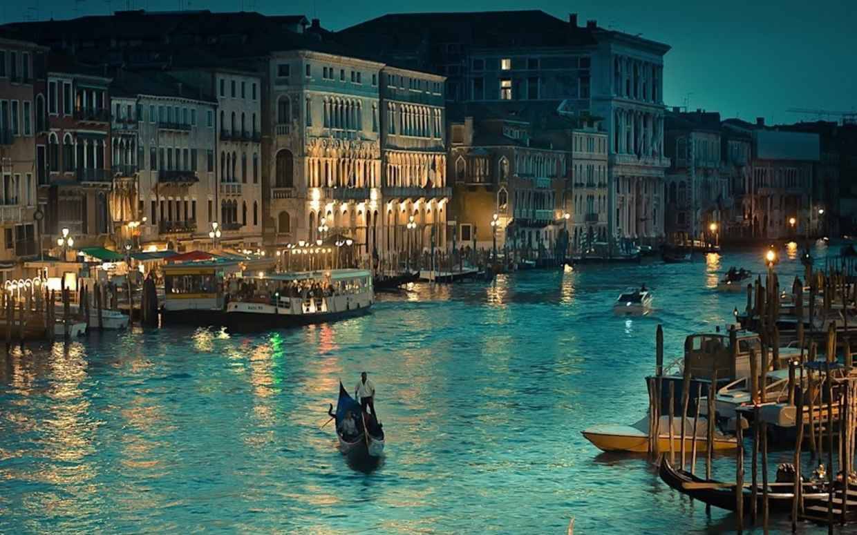 blazepress:  The 30 Most Beautiful Travel Destinations on Earth