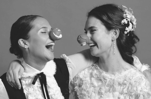 airdbelivet: ALICIA VIKANDER &amp; LILY JAMES Red Nose Day 2019, ph. Greg Williams 