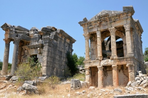 ahencyclopedia: CILICIA: CILICIA is the ancient Roman name for the southeastern region of 