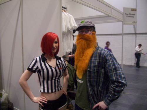 thelindsayjones:  scott43211:  MCM Expo London Comic con May 2014-Part 1  HAHAHA yes! The Jack cosplay is superb! I can’t believe I found this in the Bee and Puppycat tag!