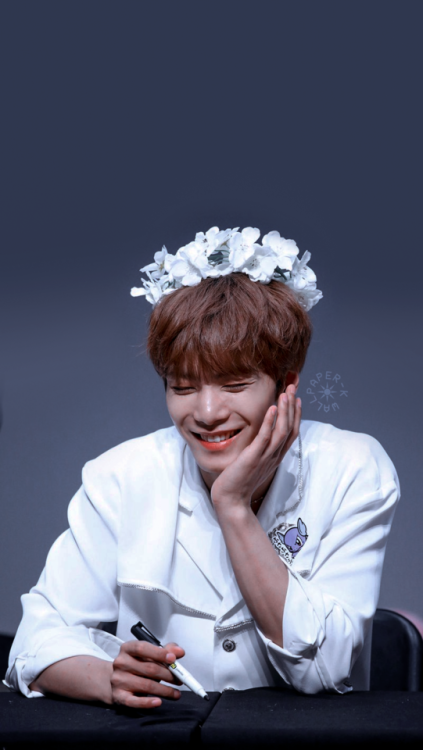 『JR』saved? reblog or like© fantaken owners