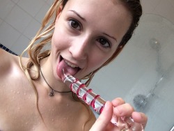 i-hate-the-beach:  i-hate-the-beach:  Watch me (visibly :$) cumming on my glass dildo whilst having a shower (the only place I could escape my family who were all over that weekend!) 😘  who thinks I need to make a gif set for this video toot sweet?