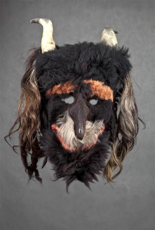 langsandlit:beautiful-basque-country: wordsmithic: beautiful-basque-country:lugvelesasrz:Masked proc