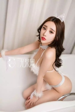 xiurengirls:  Model: Yu Siqi Album: Ugirl