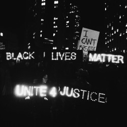 beautyofathunderstorm:  #fightwithlight #blacklivesmatter #icantbreathe (at Foley Square) 