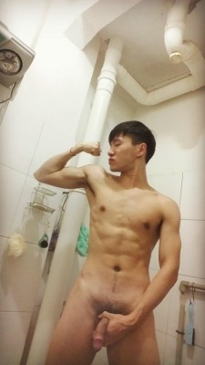rebelziid:  Asian Cock [ Let’s take a shower