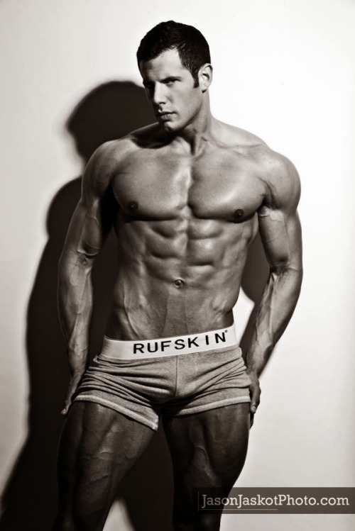 cdnlifter27:  Kyle Glickman Photos: Jason Jaskot
