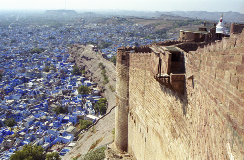 nobordersdaily:Jodhpur city - Rajasthan - India 2004 - Sylvain Brajeul ©Oldies Scan film photography