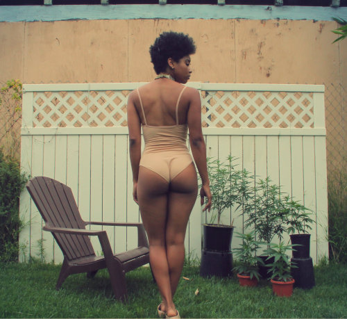 robynhoodscloset:  June Gloom got me all creative with my self portraits lol.Bodysuit is from American ApparelMules are by Nasty Gal