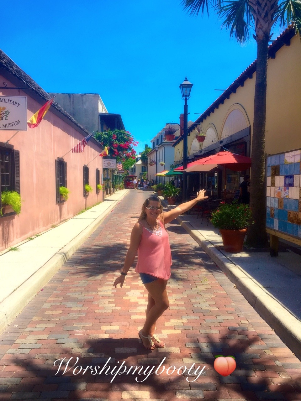 worshipmybooty:  Enjoying the start of my vacation at St. Augustine 🌴☀️. Next