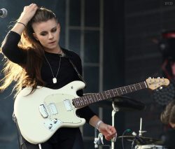 davidthedad:  Lyndsey Gunnulfsen from PVRIS at Big Ticket for @melodicmag. #lynngunn #pvris  (at Metropolitan Park) 