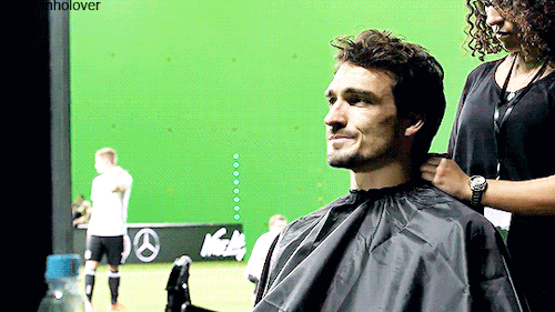woodyinholover: Mats ‘Model’ Hummels.. That jaw kills me