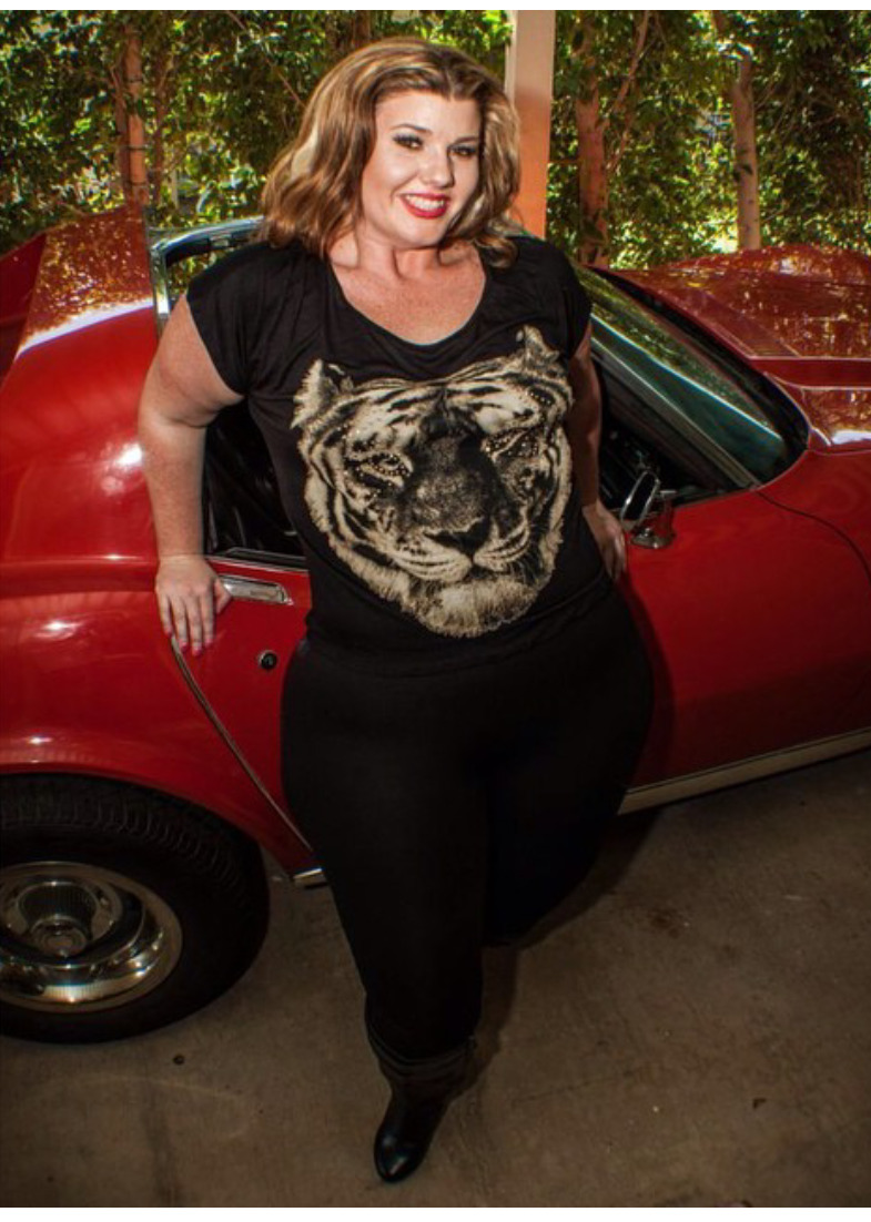 curvypinup:  Little red corvette 