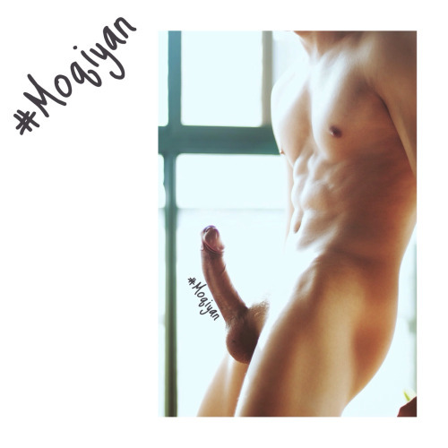 twhornyboy:  屌好大