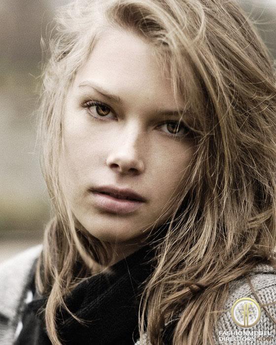 the-s-archive:  Emma Ishta - The S Archives