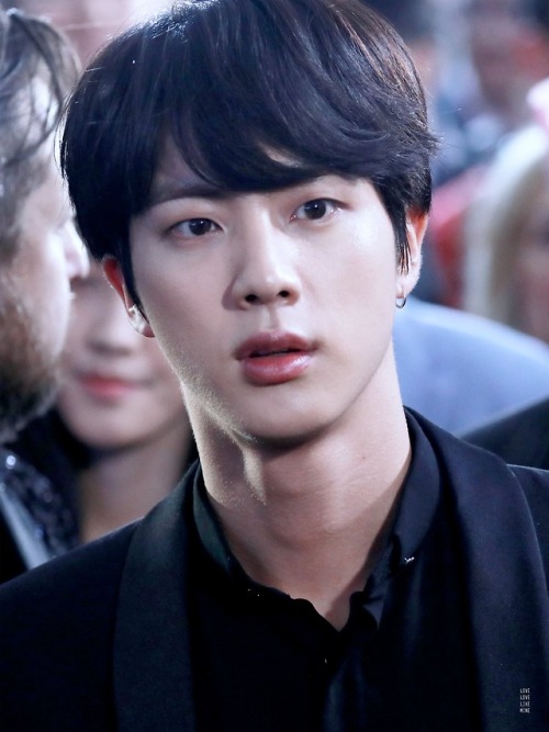 yourdailyseokjin: © LOVE LOVE LIKE MINE