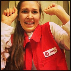 rariettmomtvedt:  So apparently no one at Allatoona high school knows who the target lady is. #hoopcoming2013 #snl #kristenwiig  Nailed it. Fucking, Nailed it.