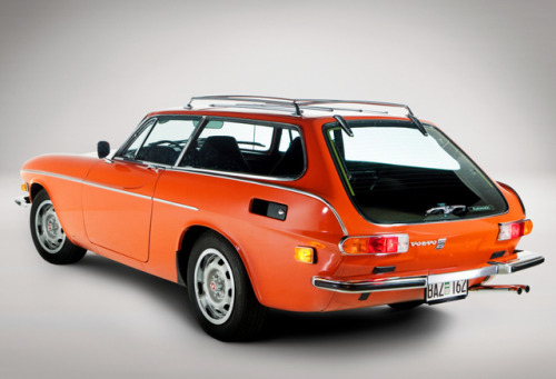 musicandmotors: 1973 Volvo 1800ES