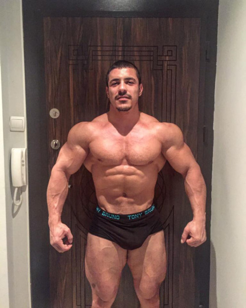 serbian-muscle-men:  Bulgarian bodybuilder GeorgiMore of his photos here-> http://serbian-muscle-men.tumblr.com/search/georgi