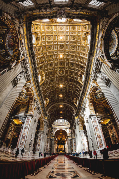 italian-luxury:  St. Peters Basilica, Rome, Italy St. Peters Cathedral in Italy is