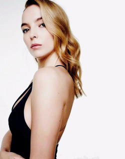 buskerlenny: Jodie Comer photographed by