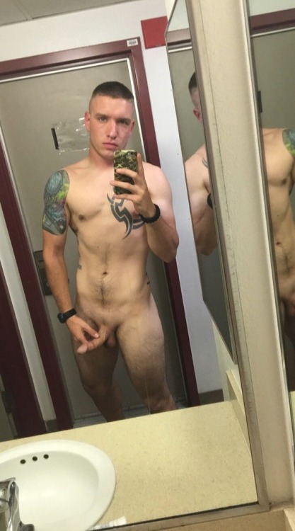 in2str8guys: Str8 Marine Guy - Corey. (21, 6’ 1”, 183 lbs, 7”, top)