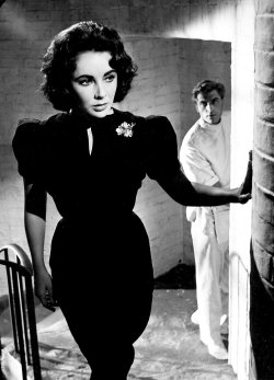 misselizabethtaylor: Elizabeth Taylor in Suddenly, Last Summer (1959). 