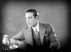 rudolphvalentino:  Rudolph Valentino in Cobra (1925). 
