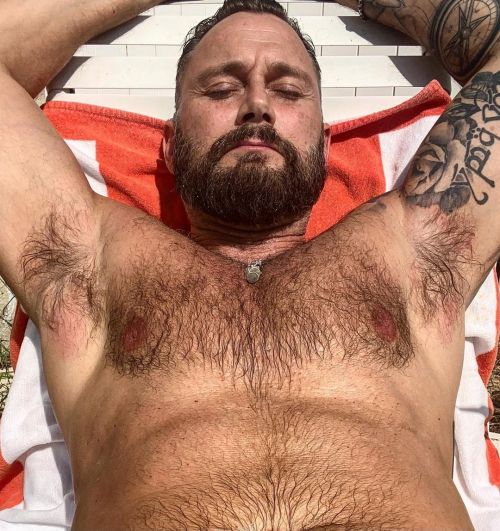 https://64.media.tumblr.com/66bd0c89d0657424edc29baca89c3be4/e1581f6d7b8732b8-a2/s500x750/e978406f0c9f1c6106838ad806720fcfaaad8ad6.jpg