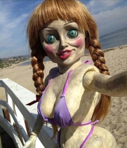 nautilus-shell:Anabelle is out here living her life after haunting that couple