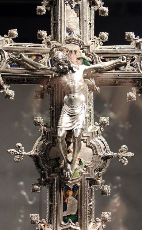 Crucifix, by Antonio del Pollaiolo helped by Betto Betti and Miliano Dei, Museo dell'Opera del Duomo