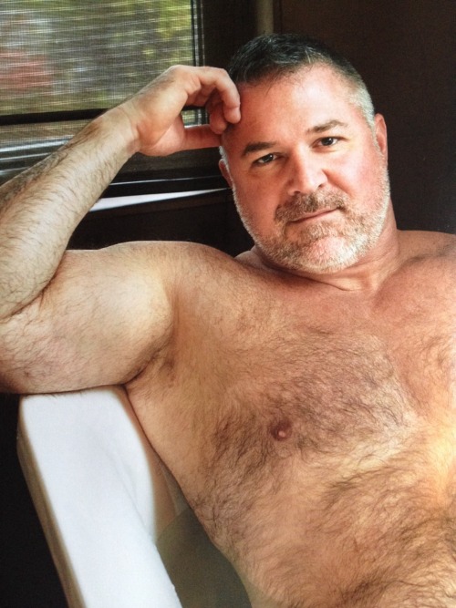 stocky-men-guys:  mybearnotes:  Dale, Washington, 2012 Manifest by Blake Little  Big, strong and sexy menStocky Men & Guys