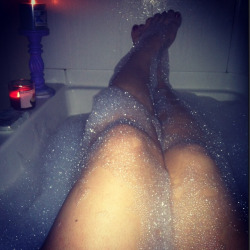 sexxualcravings:  This is my view right now. Someone come join me ;) 