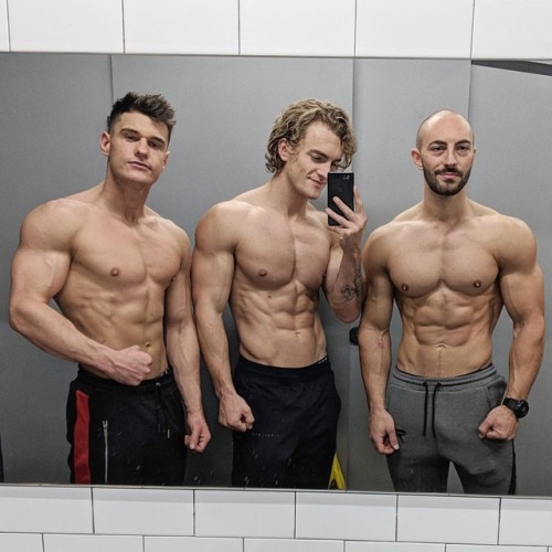 bicepsinsleeves: Bromance @mjdelaney7 @shredbudny