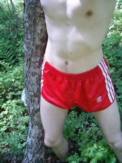 guysinshortshorts.tumblr.com post 82318919322